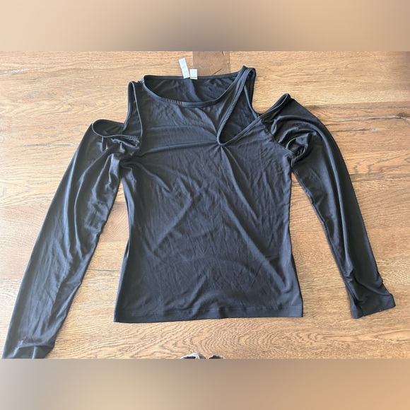 ASOS black cutout Long Sleeve - Picture 1 of 4
